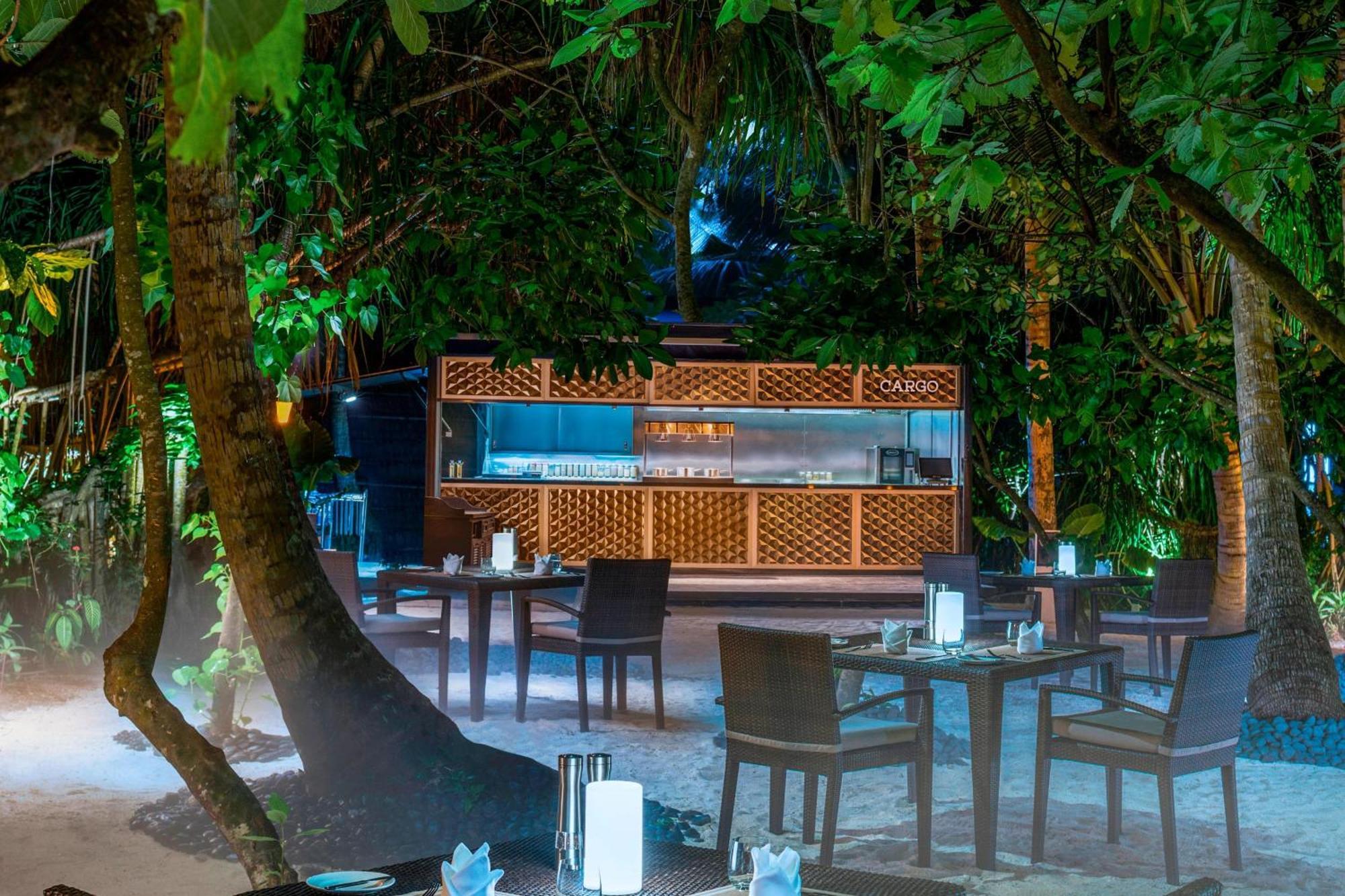 เดอะ เซนต์ รีจิส มัลดีฟส์ วอมมูลี รีสอร์ต Hotel Hulhudheli ภายนอก รูปภาพ